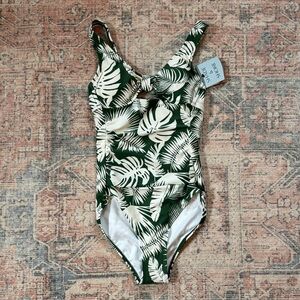 Shade & Shore Green and White Tropical Leaf One-Piece Swimsuit Size XS